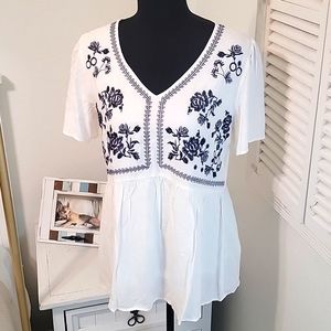 🆕️ Saving Paige Embroidered Top